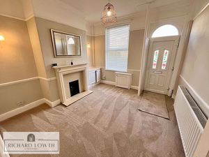 Lounge- click for photo gallery